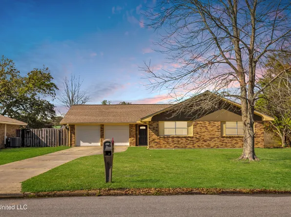 19021 Red Bud Dr, Long Beach, MS 39560