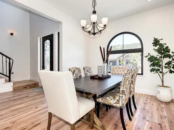 719 Oliver Ct, Folsom, CA 95630
