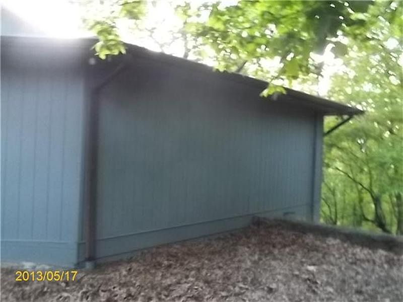 2nd image of 617 S Crest Rd