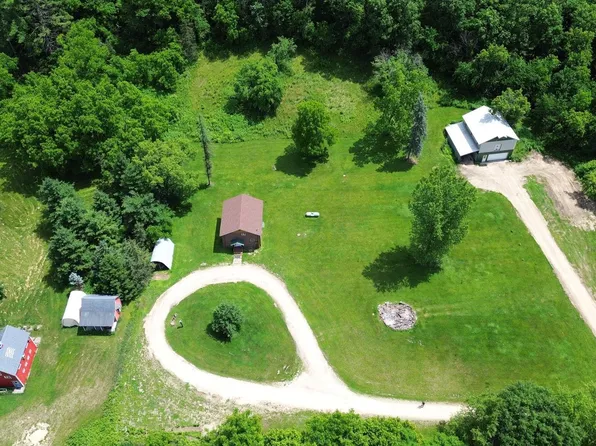 N2804 830th St, Hager City, WI 54014