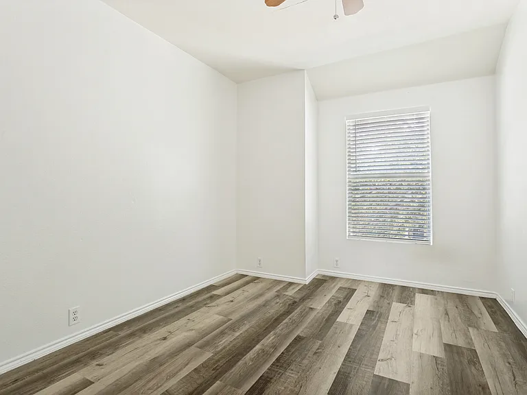 2609 Van Buren Dr #0 — Photo 13
