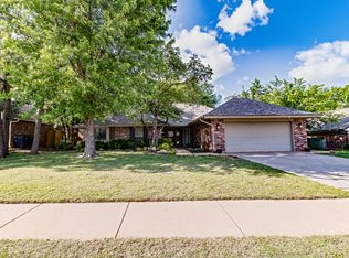 3213 Crown Feathers Dr, Edmond, OK 73013