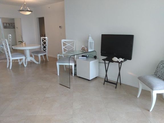 3rd image of 3001 S Ocean Dr APT 431