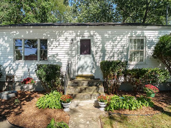 3rd image of 5148 Boylan St