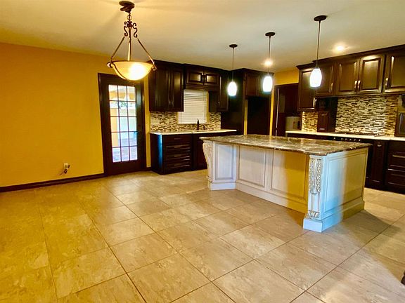4th image of 4219 Morelia Ave
