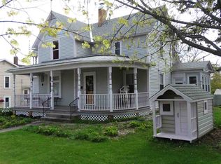 208 2nd St NE, Waukon, IA 52172