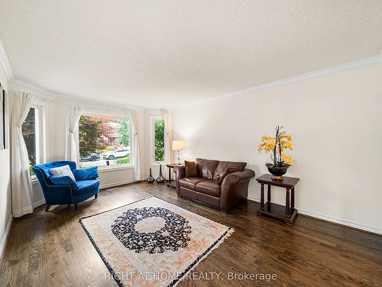 5 Stave Cres — Photo 33