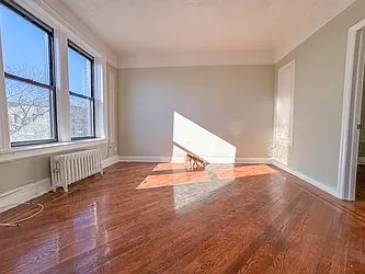 Rented by Gravity Real Estate Advisors