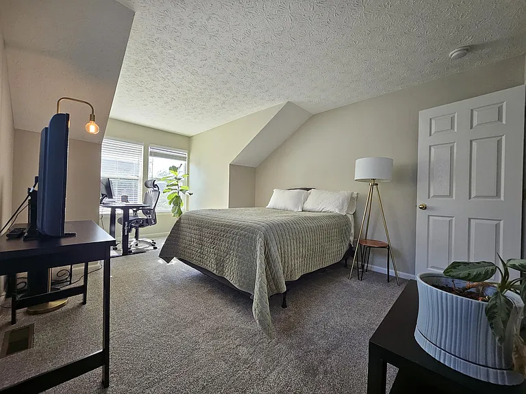 2311 N Alabama St — Photo 21