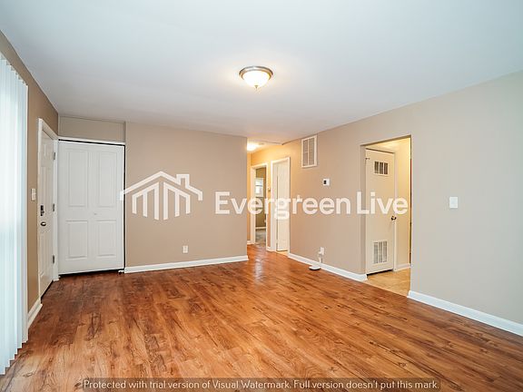 5th image of 2074 Woodland Ave