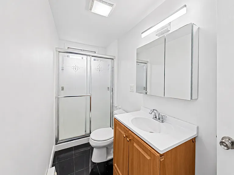 13 Weir St — Photo 18