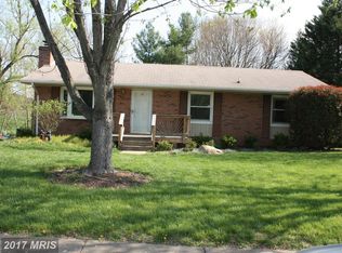 108 Governors Dr SW, Leesburg, VA 20175