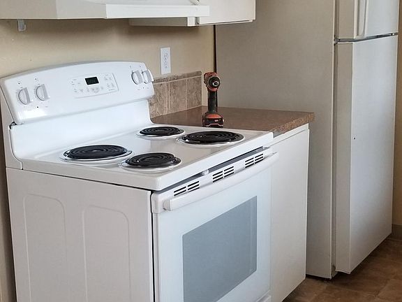 3rd image of 1420 Pacific Ave N APT 13