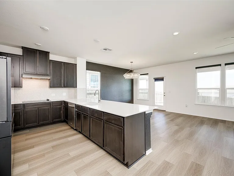 8203 Tranquil Glade Trl — Photo 25