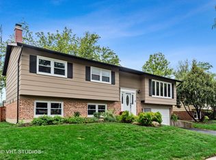 2566 N Ridge Ave, Arlington Heights, IL 60004