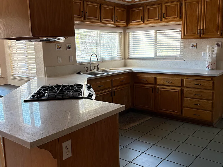 5057 Trojan Ct — Photo 14