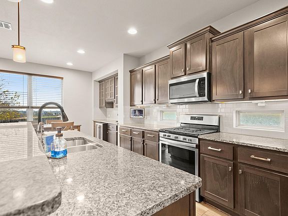 4th image of 1006 Chad Loop