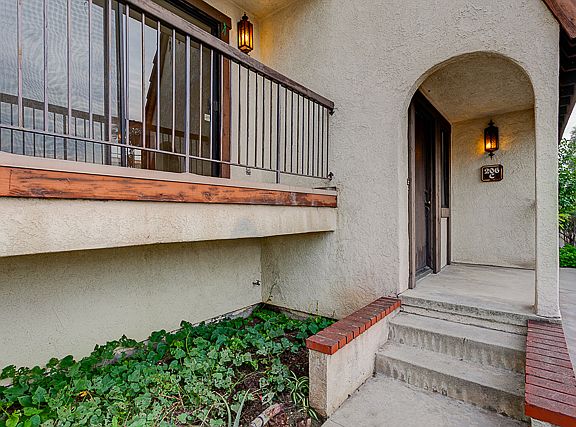 3rd image of 206 W Cypress Ave APT C