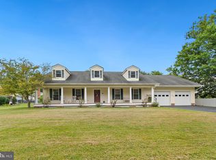 102 Skipper Ln, Chester, MD 21619