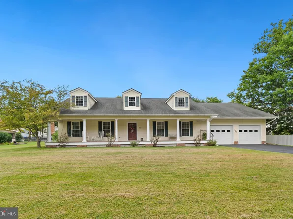 102 Skipper Ln, Chester, MD 21619