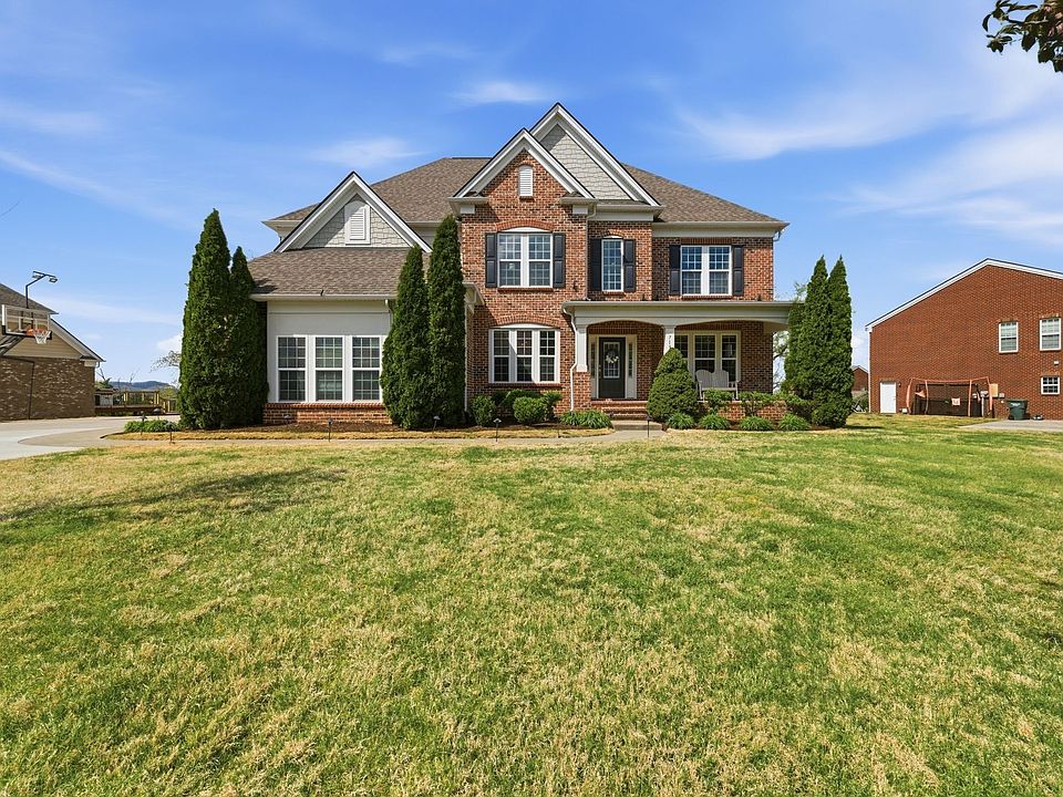 1st image of 719 Thurrock Cir
