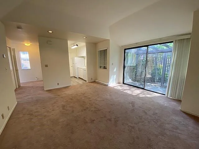 1 bed, 700 sqft, $1,775 — Photo 4