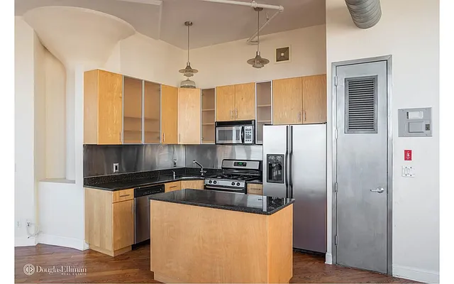 Rented by Douglas Elliman | media 3