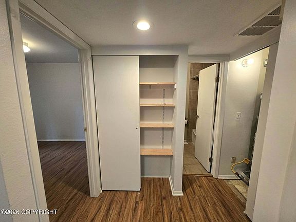 3rd image of 7222 Foxridge Cir #14-H