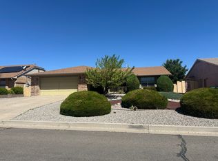 7213 Sunlight Peak Dr NE, Rio Rancho, NM 87144