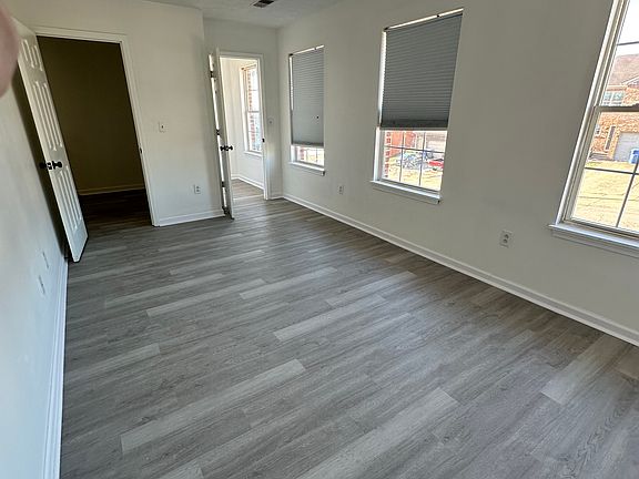 5th image of 613 Big Bear Ln #613