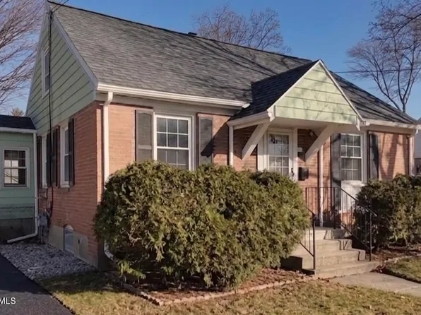 39 Reber Street, Albany, NY 12205