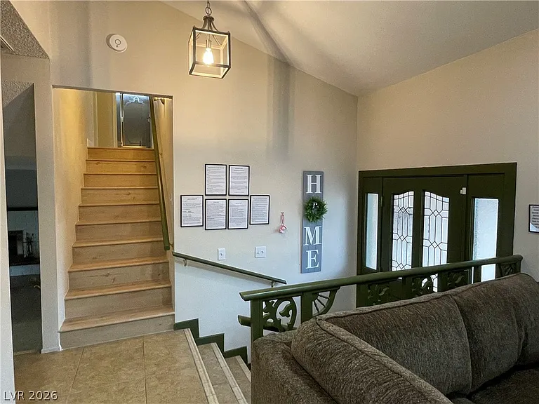 3823 El Camino Rd — Photo 15