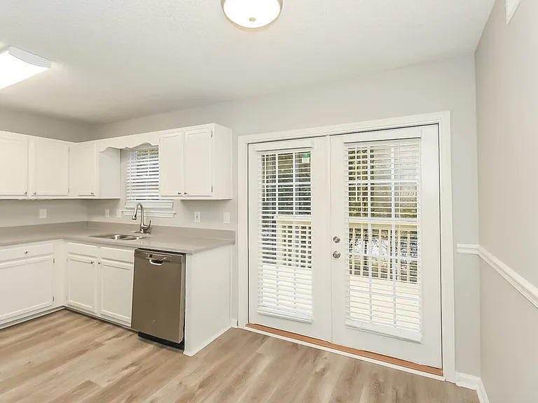 4379 Yellow Rose Dr — Photo 7