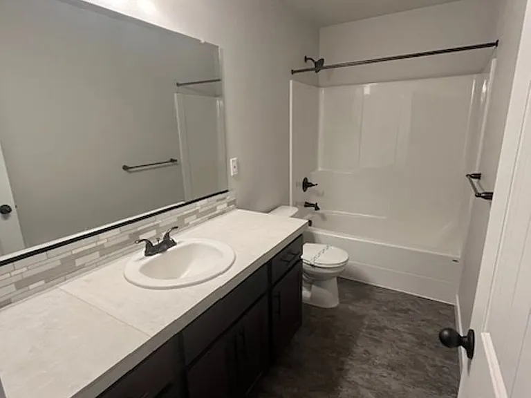 256 E Wayno Way — Photo 21