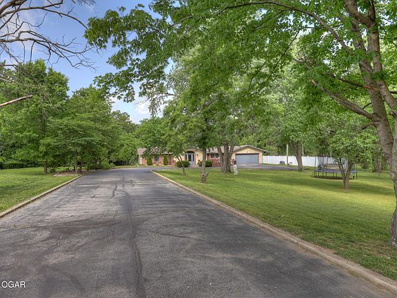 2nd image of 971 S Country Club Rd