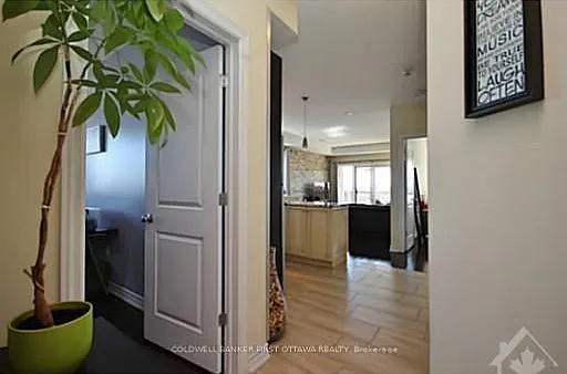 14 Norice St #401 — Photo 4