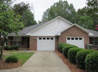 1049 Cutleaf Dr, Sumter, SC 29150