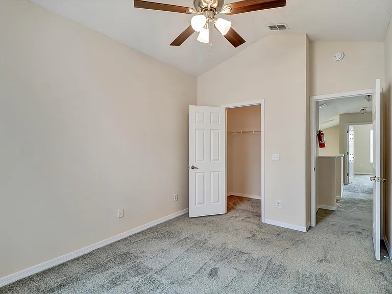 439 Riggs Cir — Photo 24
