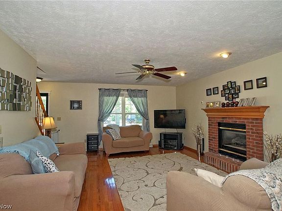 4th image of 320 Mill Morr Dr