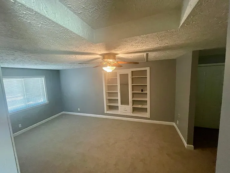 119 Trousdale Dr — Photo 23