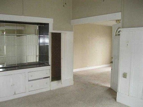 5th image of 435 N 6th Ave