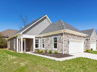 6040 Naughten Pond Dr, Columbus, OH