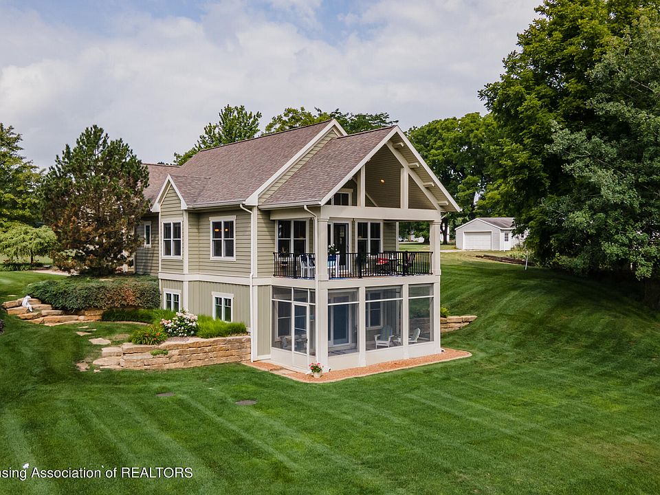 1st image of 13484 Cottage View Ct NE