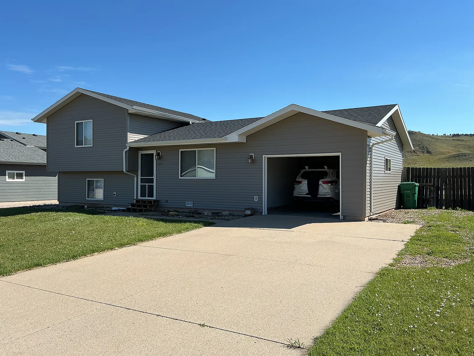 3 bed, 1224 sqft, $1,800 — Photo 1