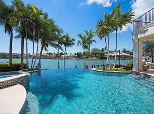 3430 Gin Ln, Naples, FL 34102