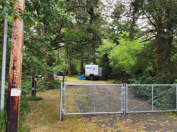 760 Tern Court SE, Ocean Shores, WA 98569