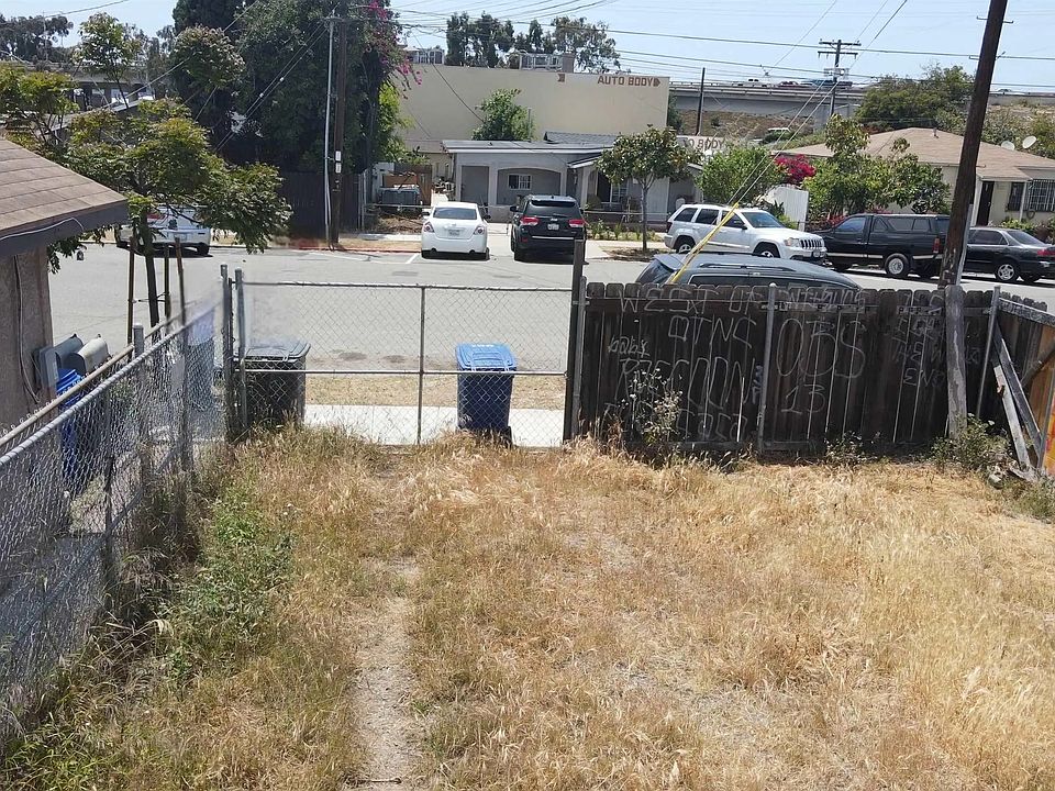 2nd image of 1217 Harding Ave