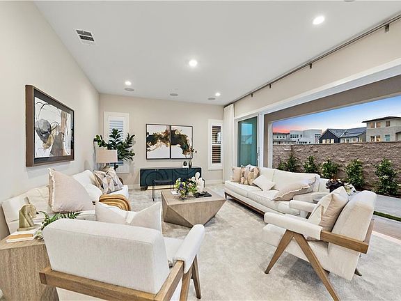 3rd image of 220 Burwood