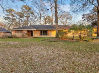 1230 Nottingham Ln, Beaumont, TX 77706