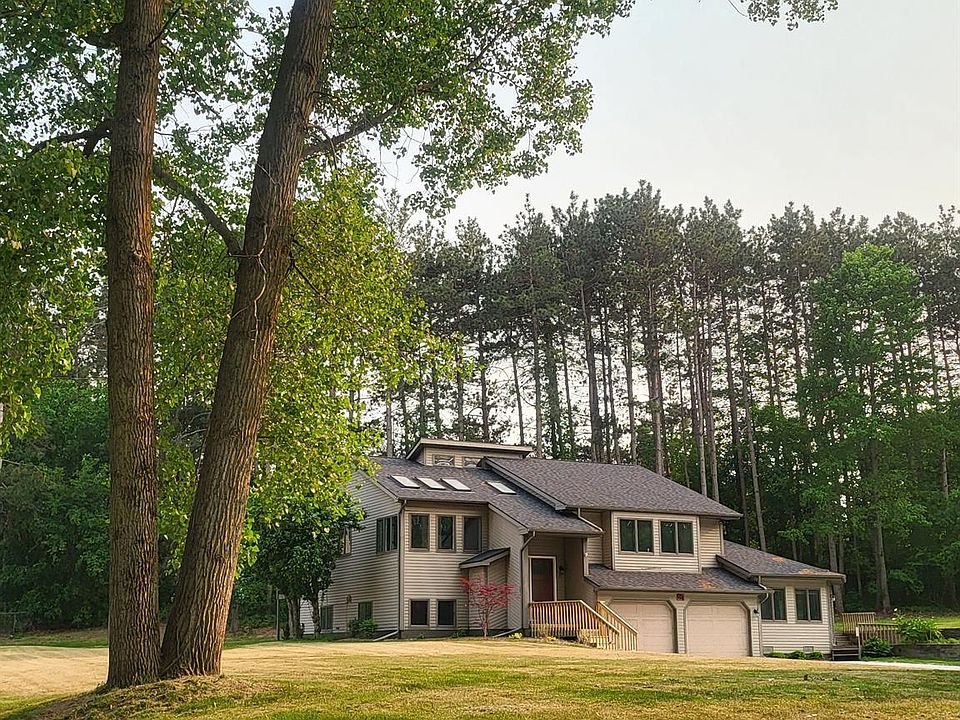 1st image of 674 Gregory Dr